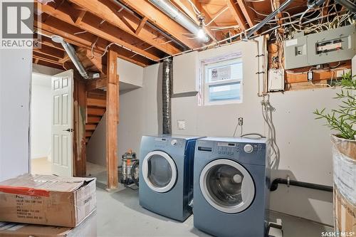 2201 Broadway Avenue, Saskatoon, SK - Indoor Photo Showing Laundry Room