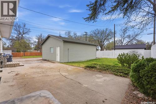 2201 Broadway Avenue, Saskatoon, SK - Outdoor