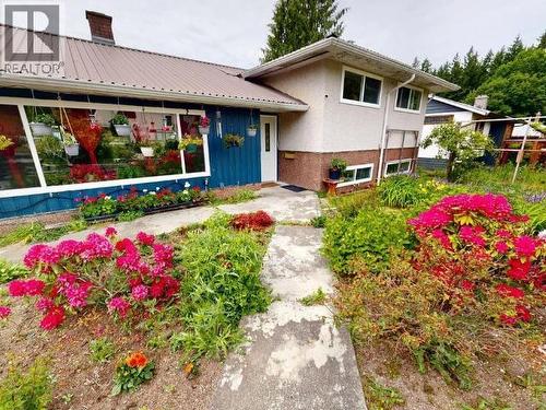 6503 HILLCREST AVE  Powell River, BC V8A 4Y5