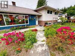 6503 HILLCREST AVE  Powell River, BC V8A 4Y5