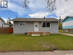 318 McTavish STREET Outlook, SK S0L 2N0