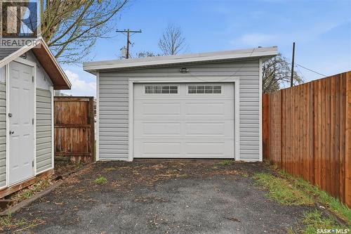 2 219 Grant Street, Saskatoon, SK 