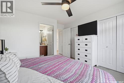 21 1600 Muzzy Drive, Prince Albert, SK - Indoor Photo Showing Bedroom