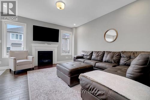 771 Devario Crescent, Ottawa, ON - Indoor Photo Showing Living Room With Fireplace