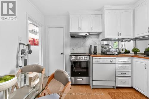 25 Lorindale Avenue, Toronto, ON - Indoor Photo Showing Kitchen