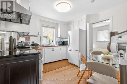 25 Lorindale Avenue, Toronto, ON - Indoor Photo Showing Kitchen
