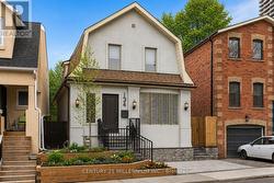 134 HELENDALE AVENUE Toronto, ON M4R 1C7