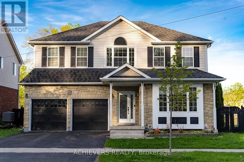 19 THRUSHWOOD DRIVE  Barrie, ON L4N 0Z1