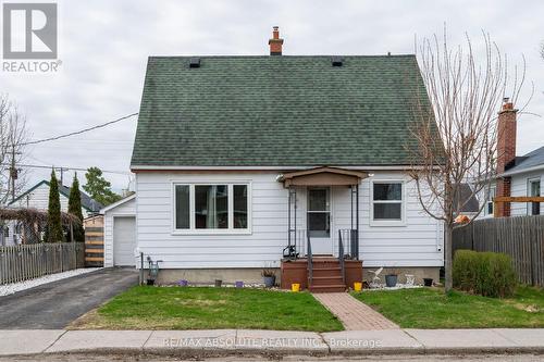 61 Third Avenue, Arnprior, ON - Outdoor