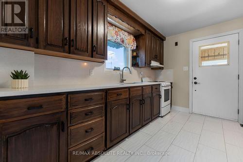 61 Third Avenue, Arnprior, ON - Indoor Photo Showing Kitchen