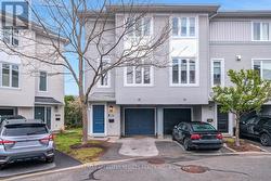 78 SONGBIRD PRIVATE Ottawa, ON K2H 0A2