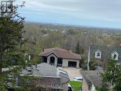 10 DUNDAS CRESCENT St. Catharines, ON L2T 1T3