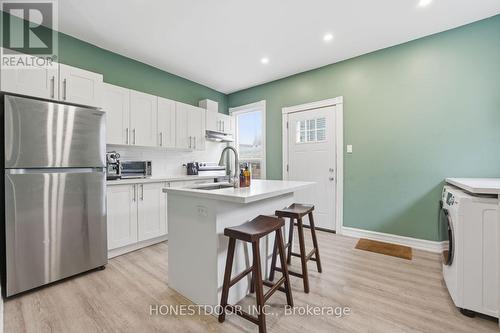 74 Tisdale Street N, Hamilton, ON - Indoor Photo Showing Kitchen