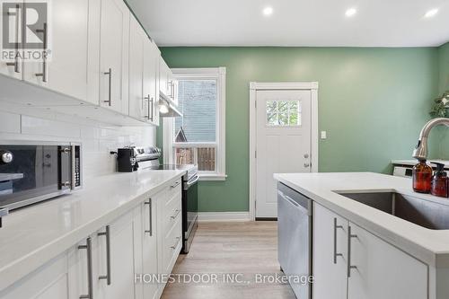 74 Tisdale Street N, Hamilton, ON - Indoor Photo Showing Kitchen