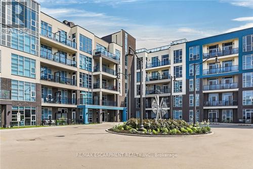 516 - 10 CONCORD PLACE  Grimsby, ON L3M 0J1
