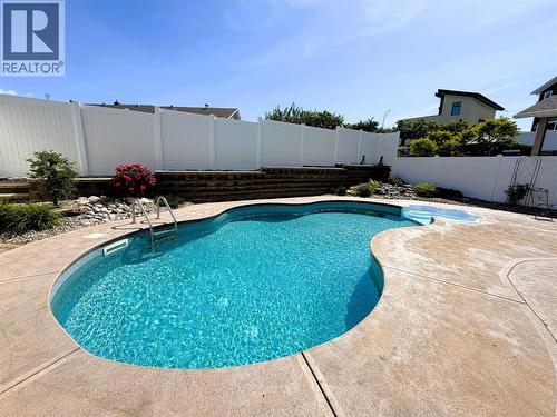 6925 Chardonnay Place, Oliver, BC - Outdoor With In Ground Pool With Backyard