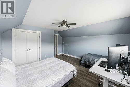 Upper bedroom - 6925 Chardonnay Place, Oliver, BC - Indoor Photo Showing Bedroom