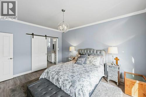 Primary bedroom - 6925 Chardonnay Place, Oliver, BC - Indoor Photo Showing Bedroom