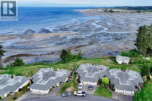 206 330 Dogwood St  Parksville, BC V9P 1P7