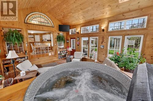 26 Paddy Dunn'S Circle, Springwater, ON - 
