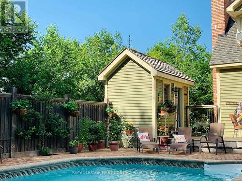 26 Paddy Dunn'S Circle, Springwater, ON - Outdoor With In Ground Pool With Deck Patio Veranda