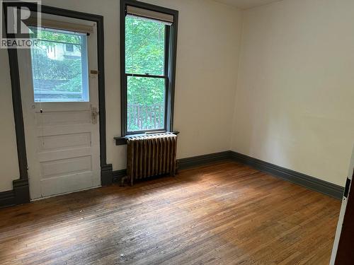 815 Baker Street, Nelson, BC - Indoor Photo Showing Other Room