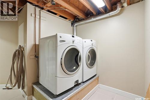 4 Dunning Crescent, Saskatoon, SK - Indoor Photo Showing Laundry Room
