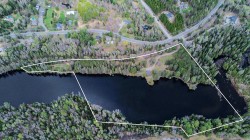 405 Rue Coupal  Mont-Tremblant, QC J8E 2P1