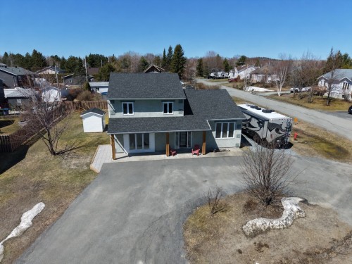 276 Rue des Outardes  Rouyn-Noranda, QC J9Y 0E5
