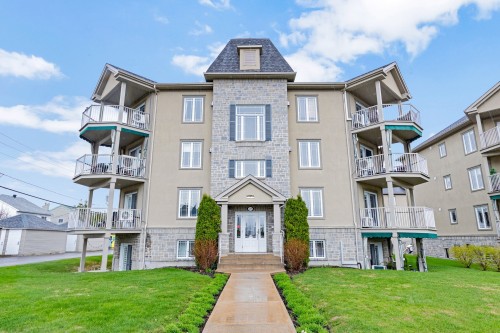 7-2295 Rue Isaac-Jogues  Saint-Jérôme, QC J7Y 5H8