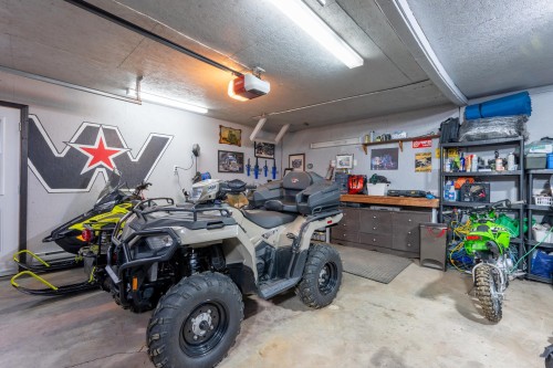 Garage - 116 Rue De L'Église, Labelle, QC 