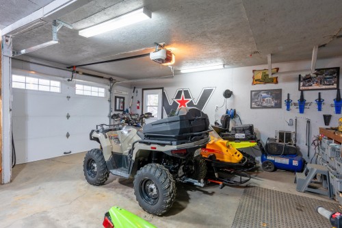 Garage - 116 Rue De L'Église, Labelle, QC 