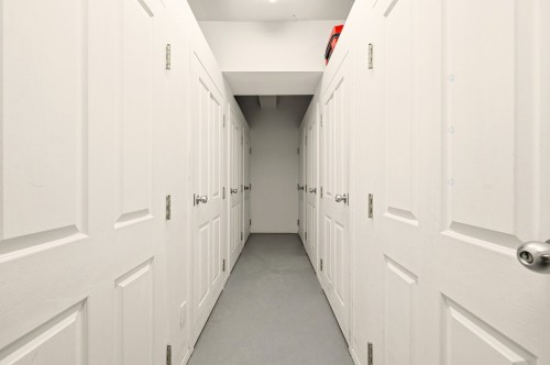 Storage - 409-30 Ch. Bates, Montréal (Outremont), QC - Indoor Photo Showing Other Room