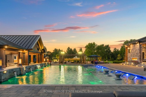 1272 Fiddlers Green Road, Hamilton, ON - Outdoor With In Ground Pool