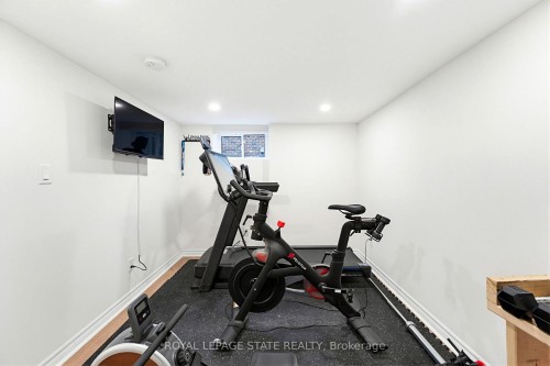 198 East 19Th Street, Hamilton, ON - Indoor Photo Showing Gym Room