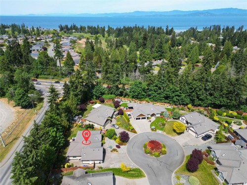 978 Cantebury Pl, Qualicum Beach, BC 
