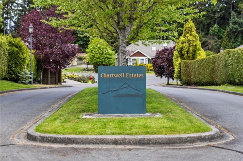 978 Cantebury Pl, Qualicum Beach, BC 