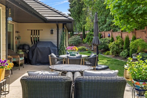 978 Cantebury Pl, Qualicum Beach, BC 