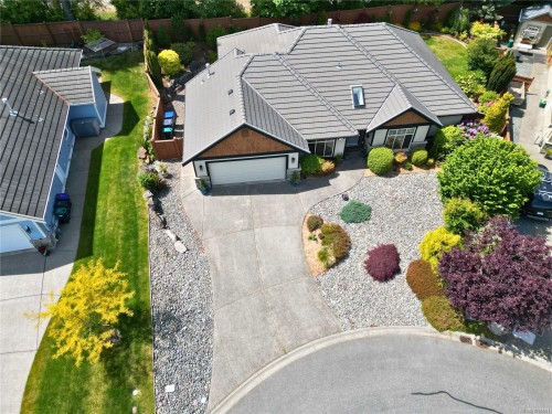 978 Cantebury Pl, Qualicum Beach, BC 