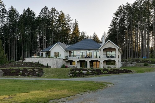 4939 Waters Rd, Duncan, BC 