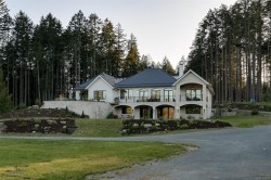 4939 Waters Rd Duncan, BC V9L 6S9