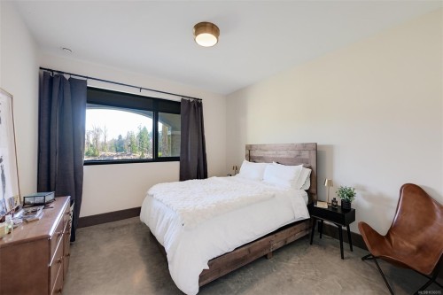 4939 Waters Rd, Duncan, BC 