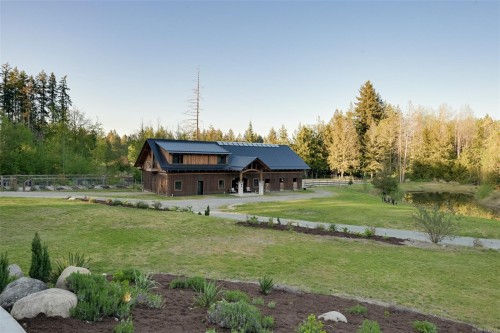 4939 Waters Rd, Duncan, BC 