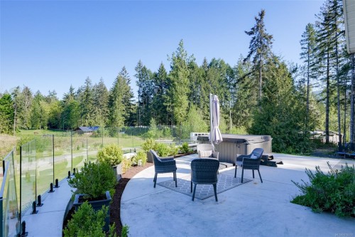 4939 Waters Rd, Duncan, BC 