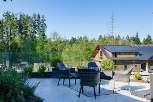 4939 Waters Rd, Duncan, BC 