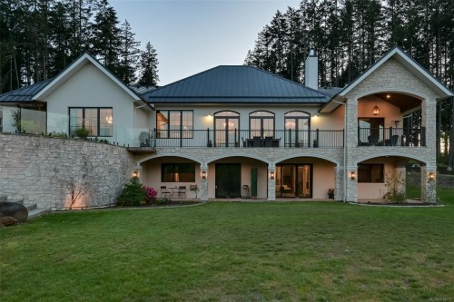4939 Waters Rd, Duncan, BC 