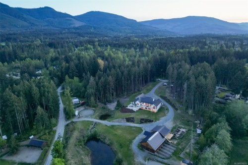 4939 Waters Rd, Duncan, BC 