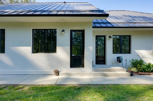 4939 Waters Rd, Duncan, BC 