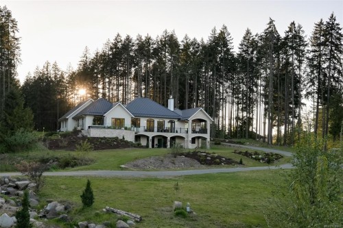 4939 Waters Rd, Duncan, BC 