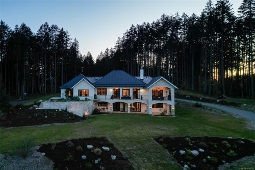 4939 Waters Rd, Duncan, BC 